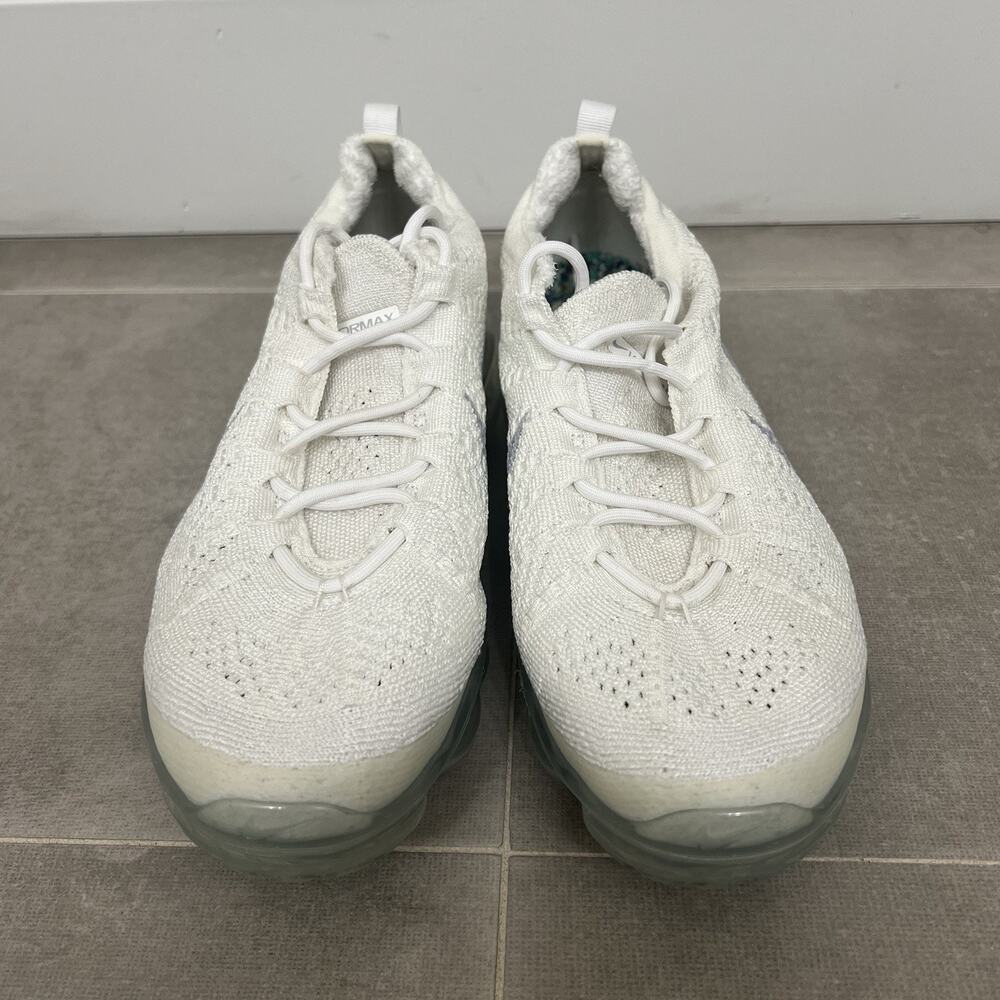 Nike Air VaporMax 2023 Flyknit Womens 9.5 White Athletic Shoes DV6840-100 - Picture 2 of 6